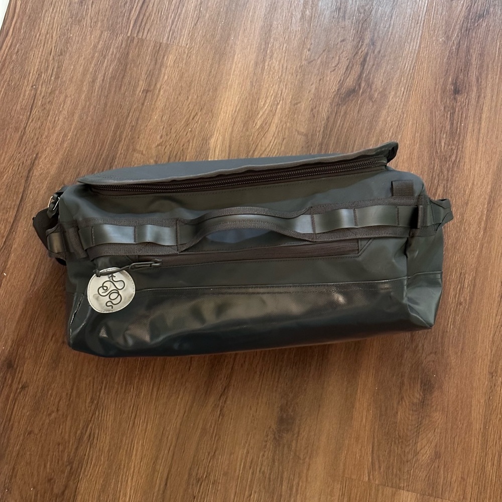 Baboon to the Moon go-bag mini